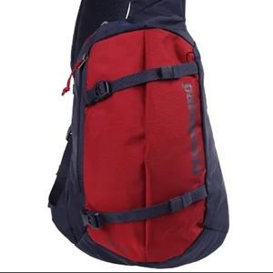 NWT Patagonia Atom Sling in Classic Red